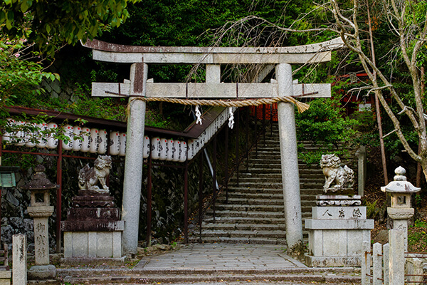 神社⿃居